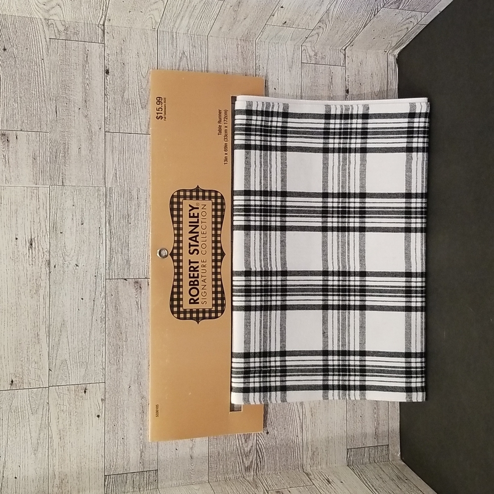 Farmhouse Buffalo Cottage Table Runner